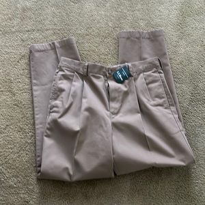 L.L. Bean khakis NWT- size 32x30. Pleated front in tan color.
